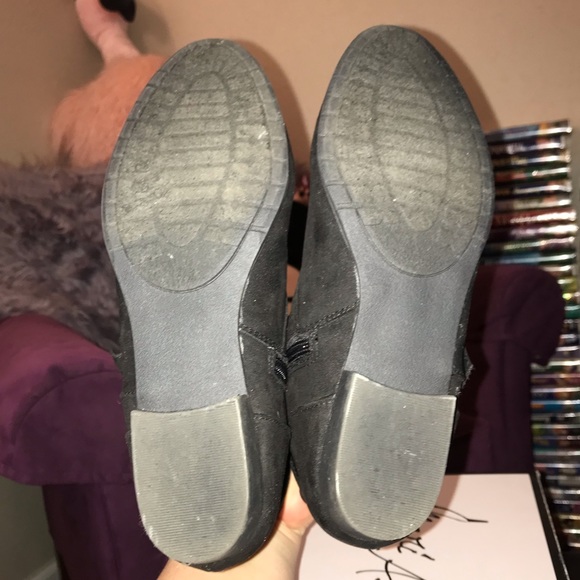 EUC Suede Ankle Boots - Picture 4 of 6